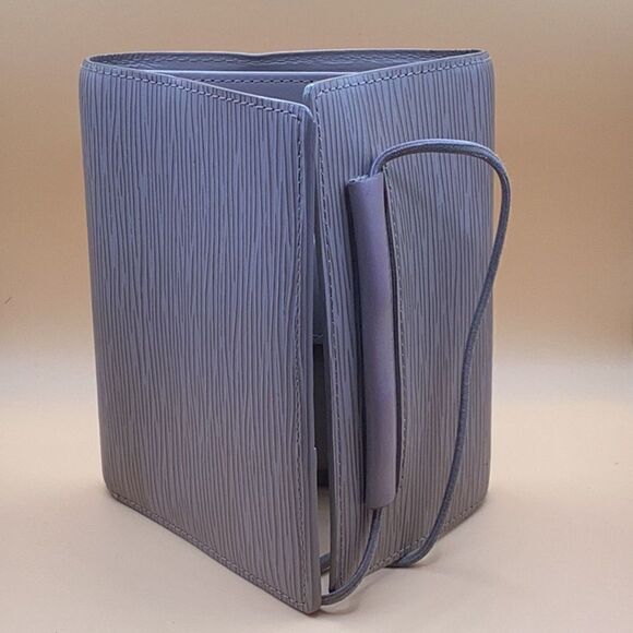 Vintage EUC Louis Vuitton Tri Fold Wallet - Picture 1 of 7
